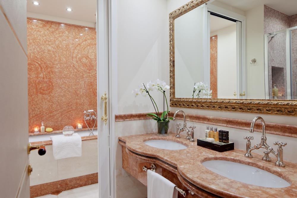 Grande Suite con Vista Lago